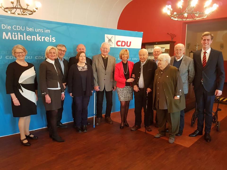 (von links) Monika Meinert, Heidi Hennig, Hermann-Dieter Seele, Birgit Lüftner, Hans-Ulrich-Lüftner, Heinrich Neitmann, Kirstin Korte, Friedrich Wagner, Werner Kanning, Erika Kampeter, Werner Kurze und Lennart Ulrich (von links) Monika Meinert, Heidi Hennig, Hermann-Dieter Seele, Birgit Lüftner, Hans-Ulrich-Lüftner, Heinrich Neitmann, Kirstin Korte, Friedrich Wagner, Werner Kanning, Erika Kampeter, Werner Kurze und Lennart Ulrich