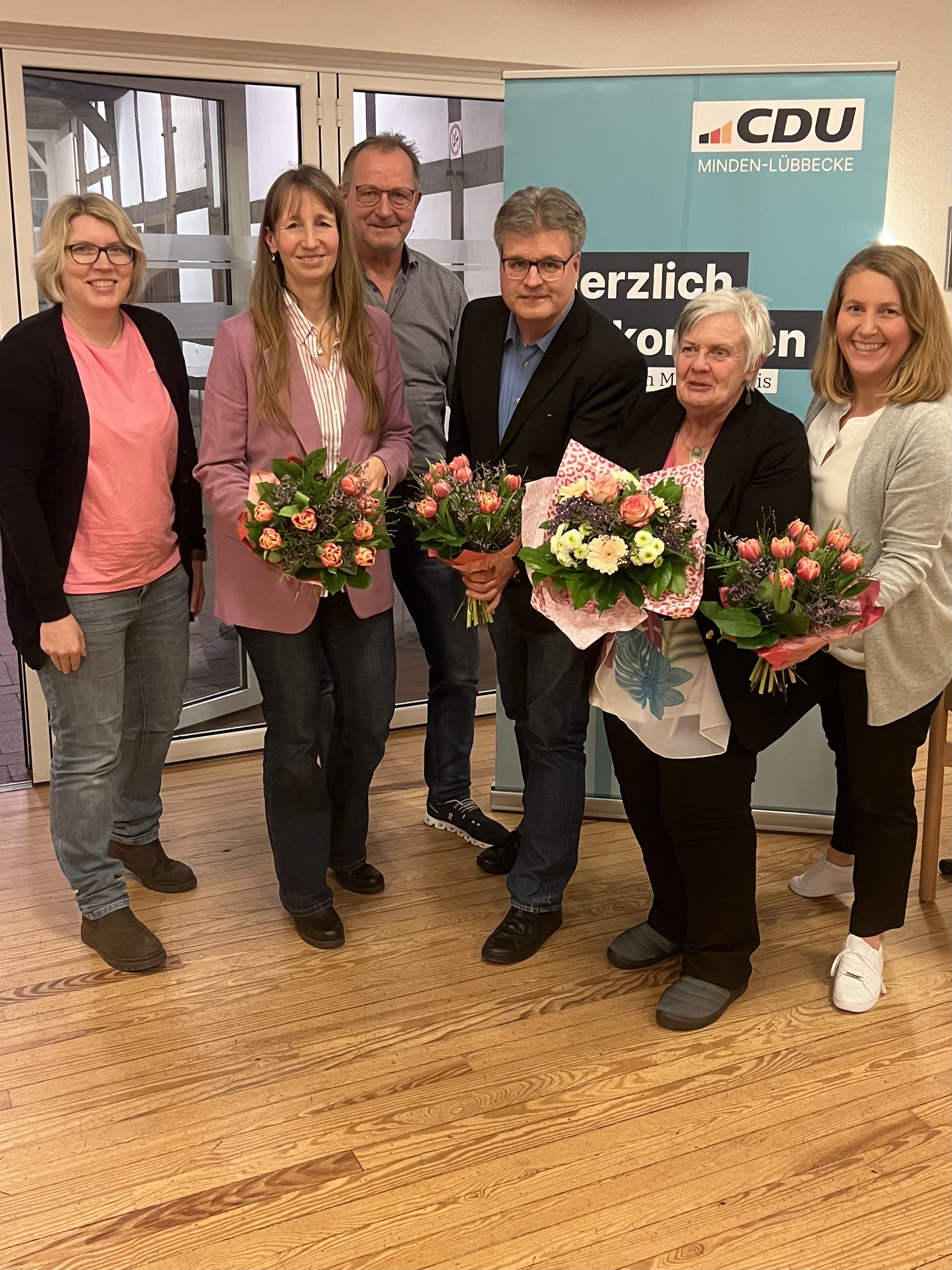 Der neue Vorstand v.l.n.r.:
Eva Picht, Marlene Hartke, Friedrich Rodenberg, Kai Wollenweber, Brigitte Kampeter